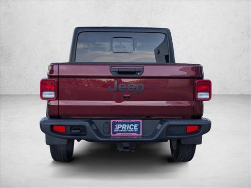 Used 2022 Jeep Gladiator Sport image 7
