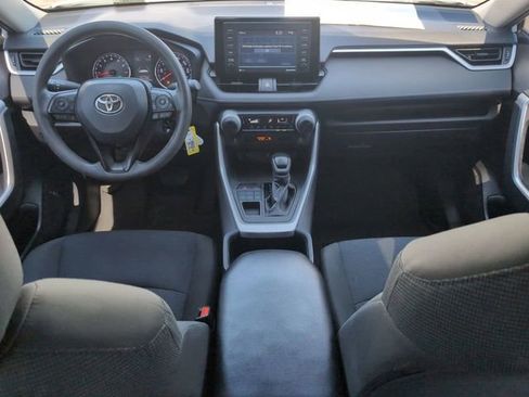 Used 2022 Toyota RAV4 LE AWD/4WD image 18
