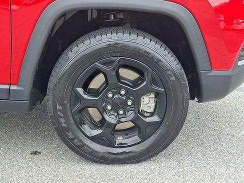 Used 2024 Jeep Compass Trailhawk w/ Trailhawk Elite Group AWD/4WD image 8