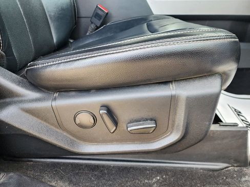 Used 2019 Ford F150 Lariat w/ Equipment Group 502A Luxury image 21