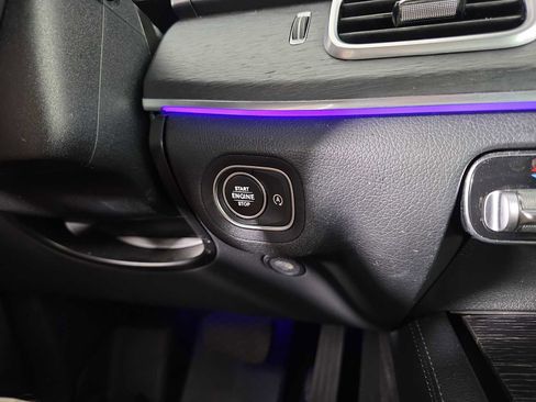 Used 2021 Mercedes-Benz GLS 450 4MATIC image 19