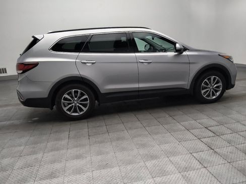 Used 2018 Hyundai Santa Fe SE FWD image 10