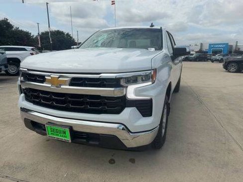 Used 2025 Chevrolet Silverado 1500 LT RWD image 3