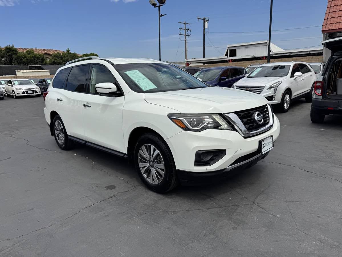 Used 2020 Nissan Pathfinder S FWD image 8