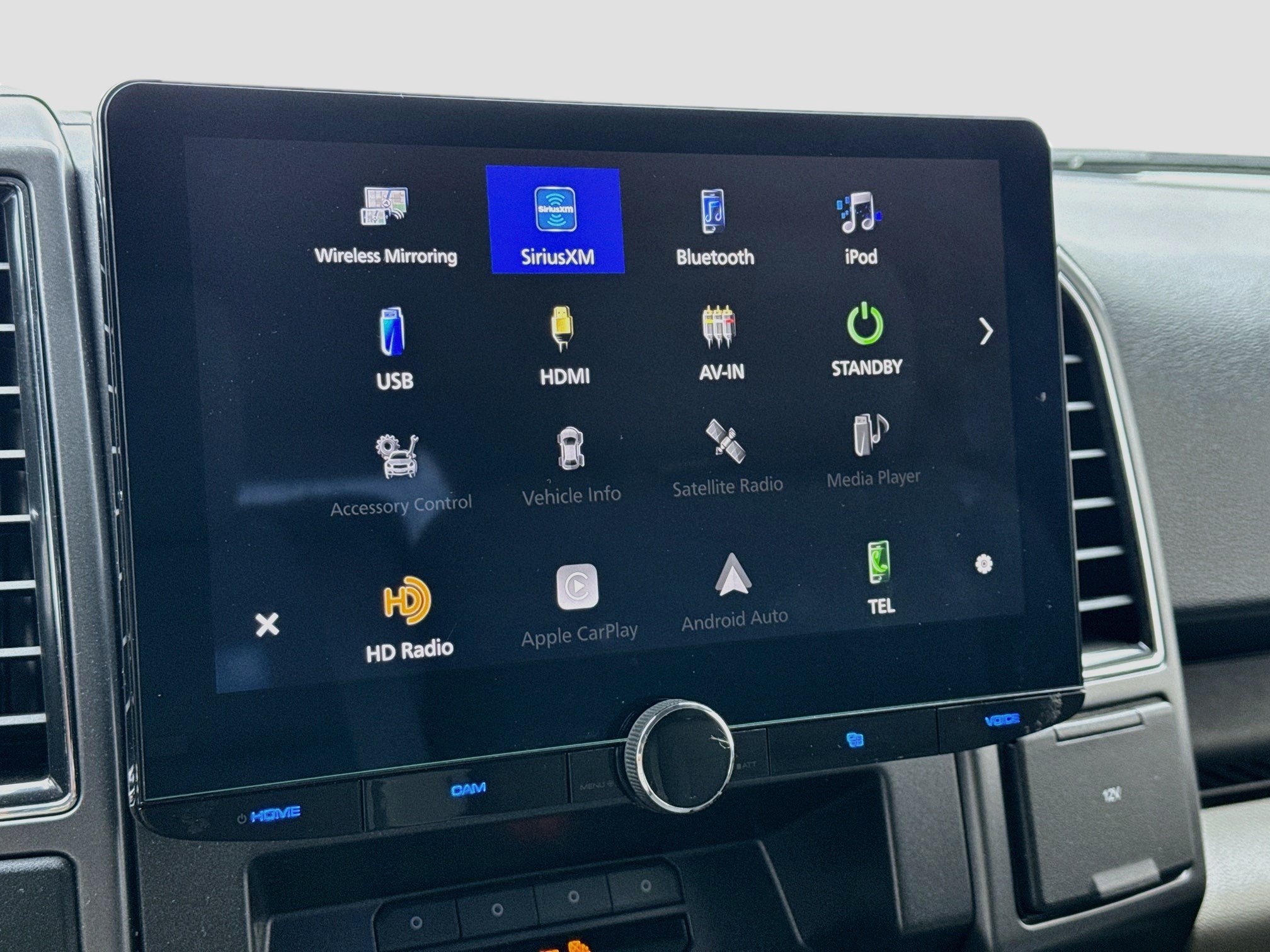 Used 2017 Ford F150 XLT RWD image 9
