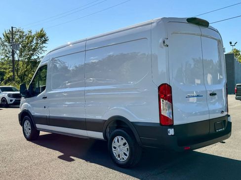 Used 2023 Ford E-Transit Medium Roof RWD image 5