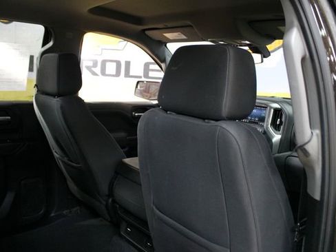 Used 2019 Chevrolet Silverado 1500 LT AWD/4WD image 10