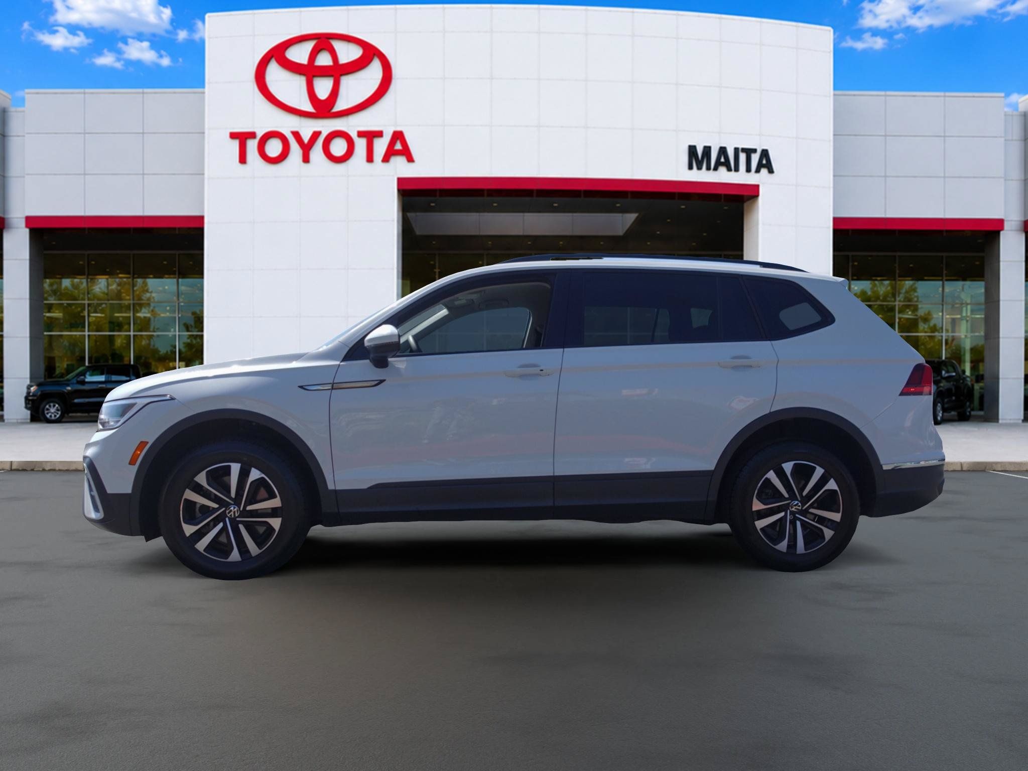 Used 2022 Volkswagen Tiguan S FWD image 6