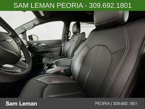 New 2026 Chrysler Pacifica Select FWD image 20