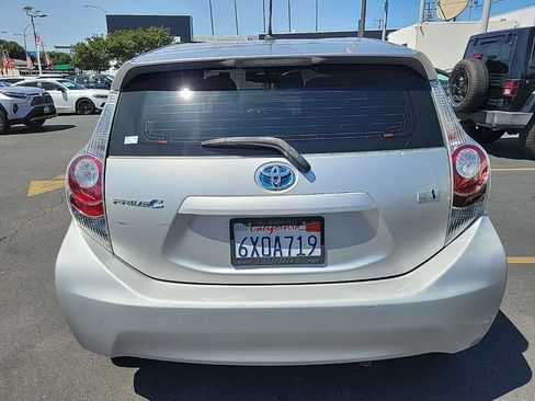 Used 2012 Toyota Prius C Two image 6