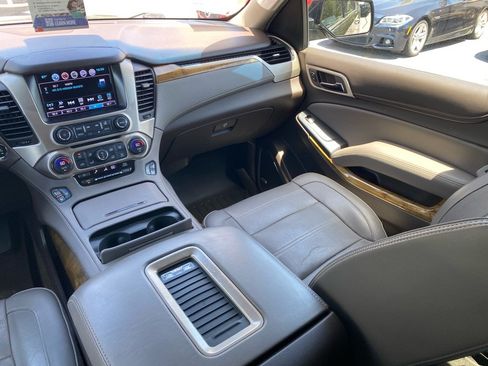 Used 2017 GMC Yukon XL Denali w/ Open Road Package RWD image 16
