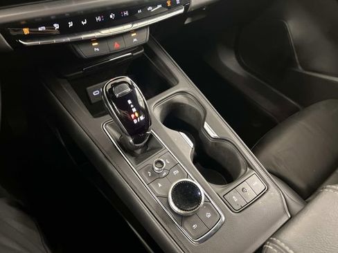 Used 2024 Cadillac XT4 Premium Luxury image 21