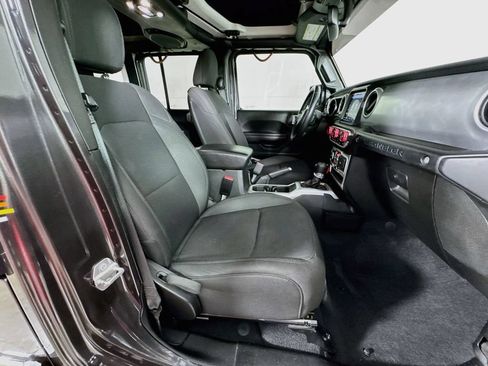 Used 2021 Jeep Wrangler Unlimited Sport AWD/4WD image 33