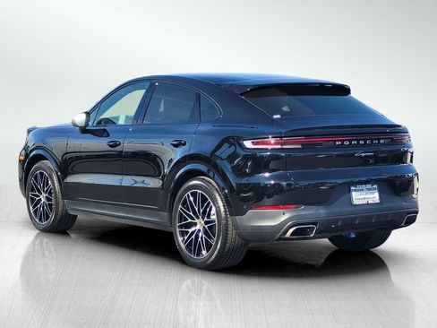 Used 2024 Porsche Cayenne Coupe AWD/4WD image 6