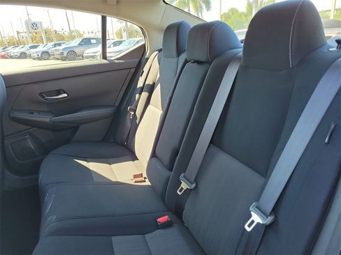 Used 2021 Nissan Sentra SV image 10