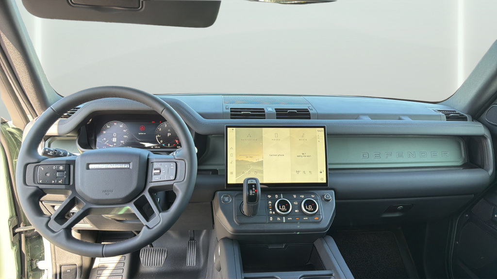 New 2026 Land Rover Defender 110 AWD/4WD image 19