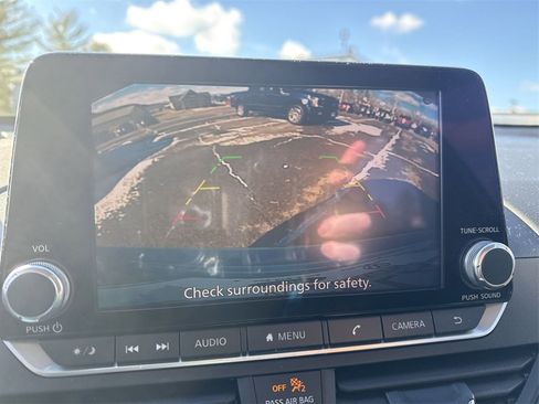 Used 2021 Nissan Altima 2.5 SV image 14