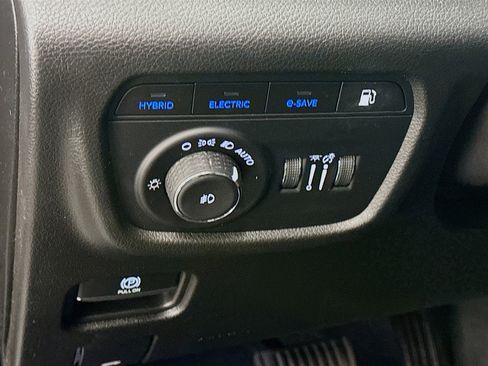 Used 2022 Jeep Grand Cherokee Limited 4xe w/ Luxury Tech Group II image 17