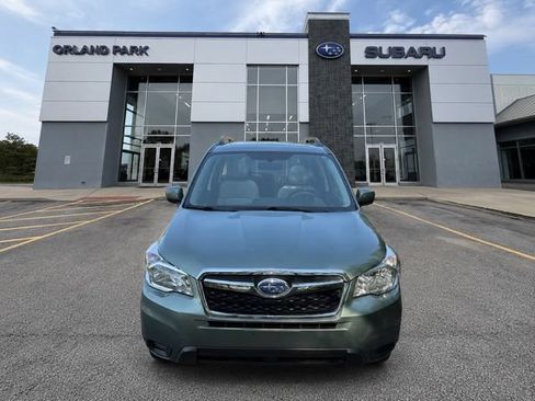 Used 2016 Subaru Forester 2.5i Premium w/ All-Weather Package AWD/4WD image 2