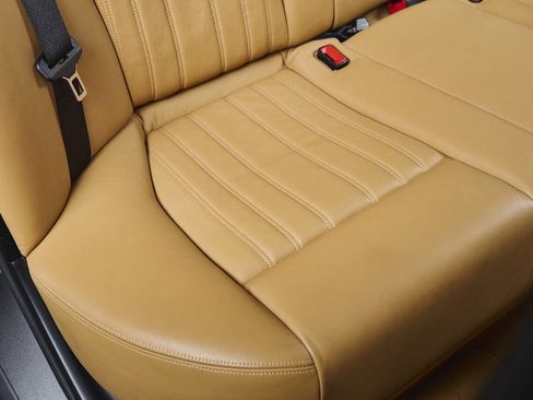 Used 2003 BMW M5 image 57