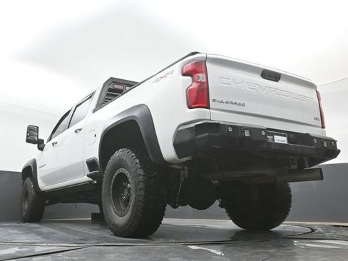 Used 2020 Chevrolet Silverado 2500 LTZ w/ Technology Package image 52