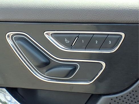 Certified 2023 Lincoln Corsair AWD image 13
