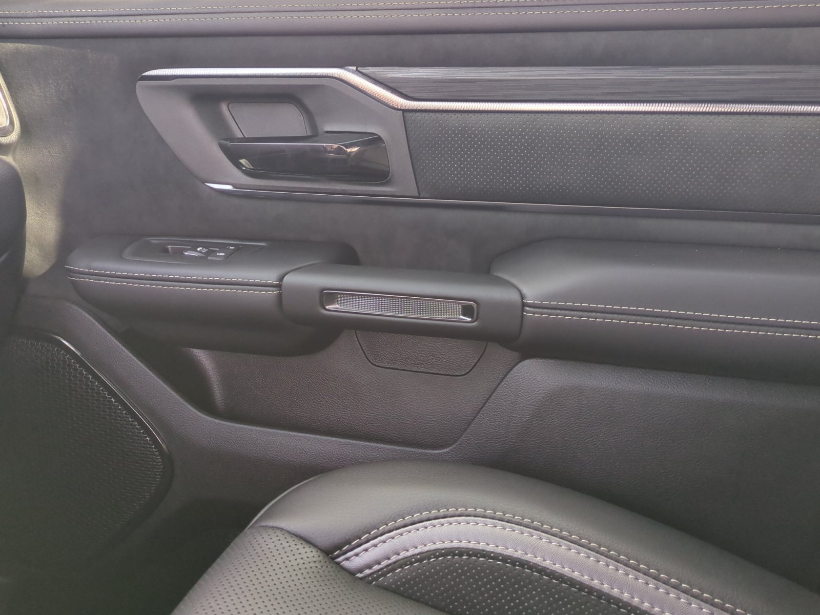 New 2026 RAM 1500 RHO AWD/4WD image 16