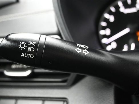 Used 2022 Nissan Altima 2.5 SV w/ SV Premium Package image 26