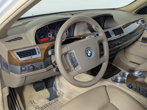 Used 2004 BMW 745Li image 11
