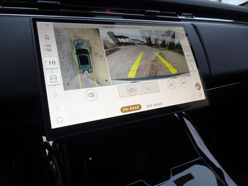 New 2026 Land Rover Range Rover Sport Dynamic SE image 4