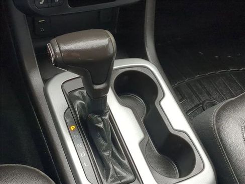 Used 2017 Chevrolet Colorado LT image 13