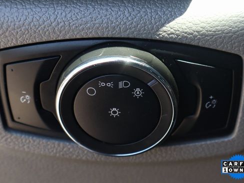 Used 2017 Ford F550 2WD Crew Cab Super Duty image 18