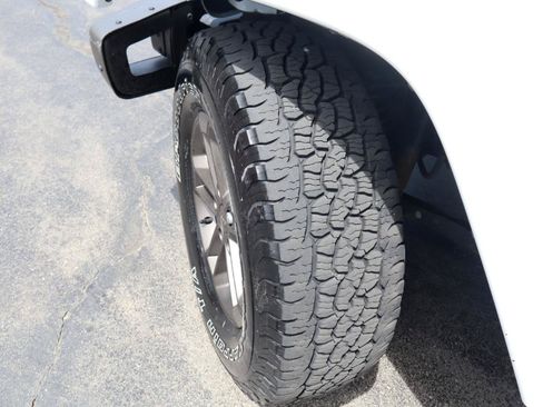Used 2016 Jeep Wrangler Unlimited Sahara AWD/4WD image 21
