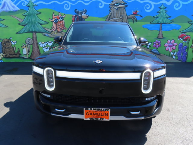 Used 2023 Rivian R1T Adventure Dual AWD/4WD image 2