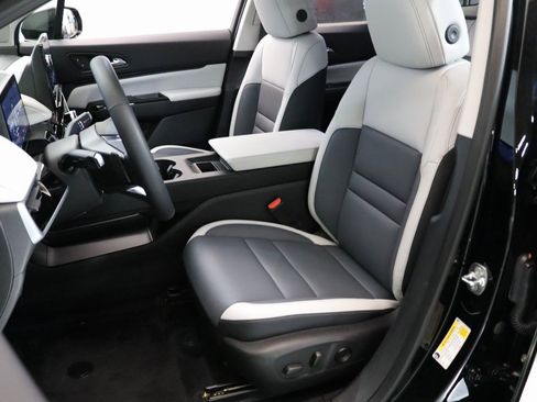 Used 2024 Honda Prologue Touring image 2