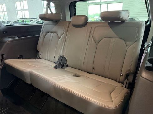 Used 2019 Ford Expedition Max Limited w/ Equipment Group 302A image 18