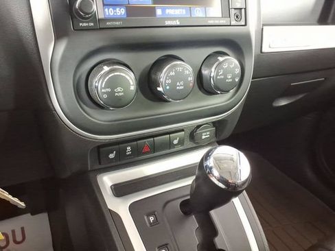 Used 2017 Jeep Compass High Altitude AWD/4WD image 21