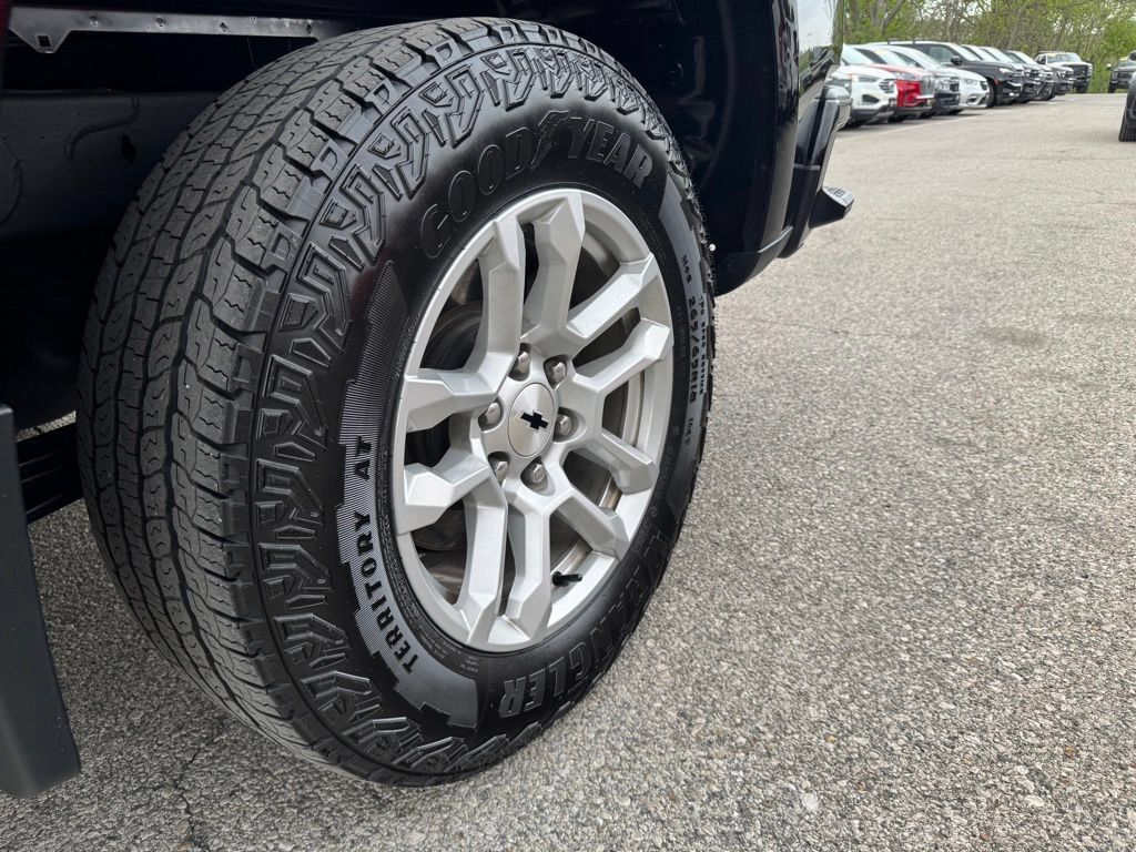 Used 2022 Chevrolet Silverado 1500 RST w/ Convenience Package II AWD/4WD image 15