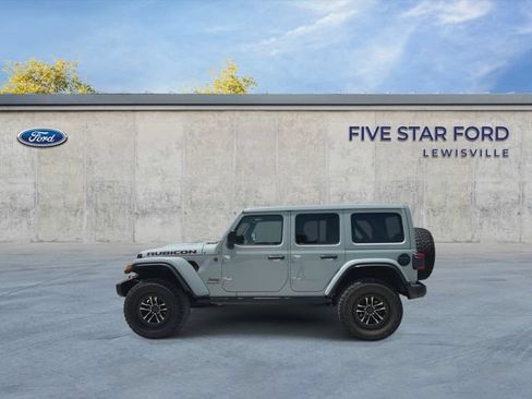 Used 2024 Jeep Wrangler Unlimited Rubicon AWD/4WD image 5