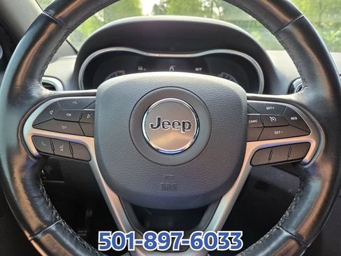 Used 2020 Jeep Grand Cherokee Altitude RWD image 22