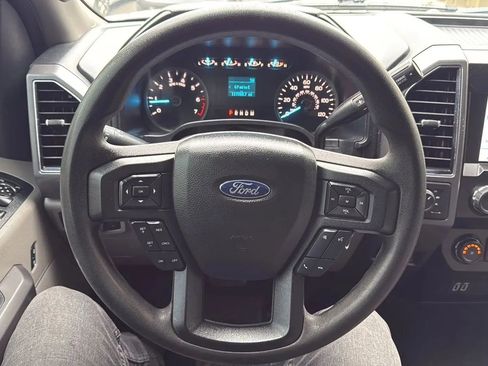 Used 2020 Ford F150 XLT image 10