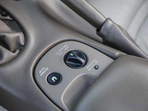 Used 2003 Chevrolet Corvette Convertible w/ Preferred Equipment Group1 image 30