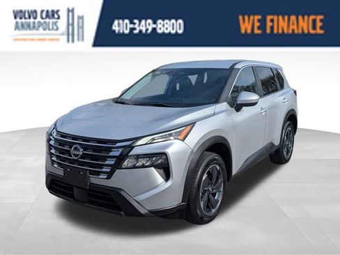 Used 2024 Nissan Rogue SV AWD/4WD image 4