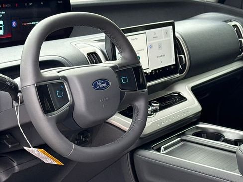 New 2026 Ford Expedition Max Active RWD image 19