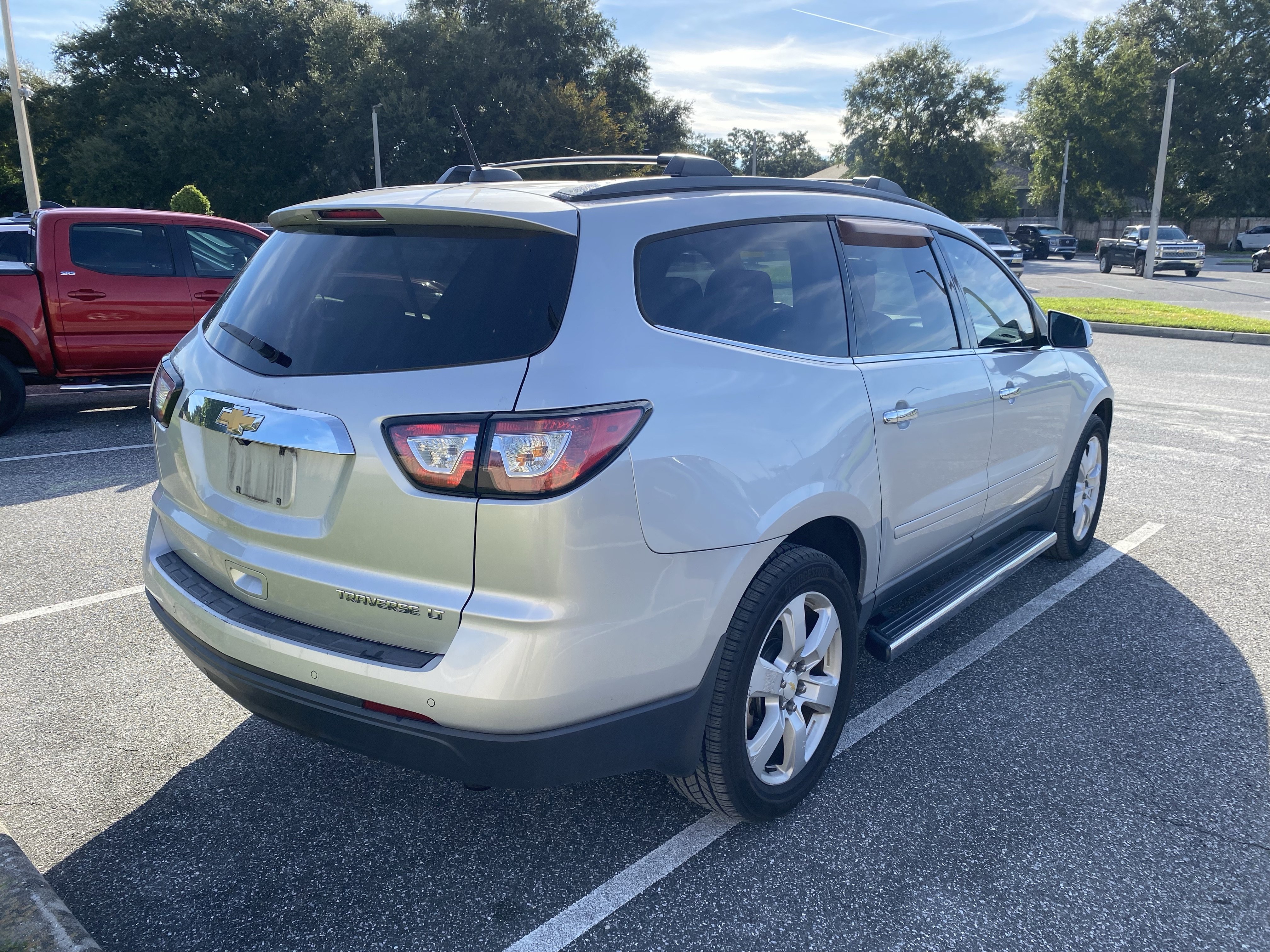 Used 2016 Chevrolet Traverse LT w/ Traveler's Package FWD image 18