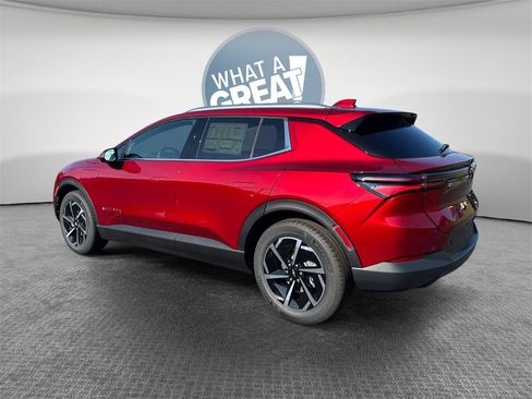 New 2026 Chevrolet Equinox EV LT image 6