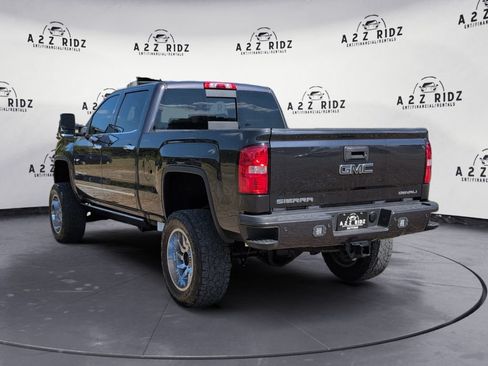 Used 2016 GMC Sierra 2500 Denali w/ Duramax Plus Package AWD/4WD image 4