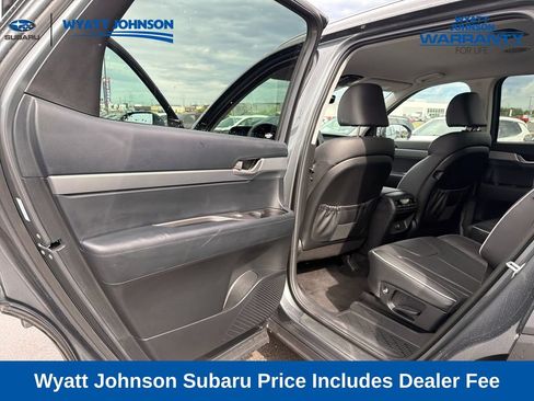 Used 2025 Hyundai Palisade SEL FWD image 23