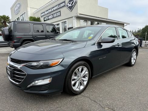 Used 2021 Chevrolet Malibu LT image 1