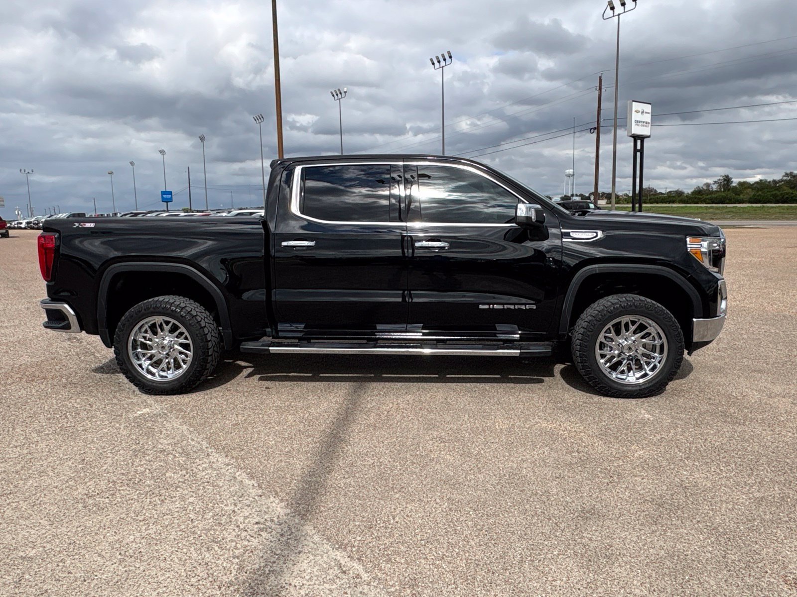 Used 2020 GMC Sierra 1500 SLT AWD/4WD image 7